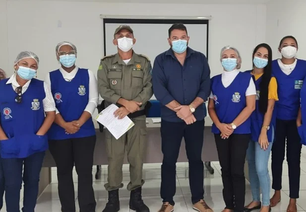 Vigilância Sanitária e Polícia Militar garantem cumprimento de novo decreto de Floriano