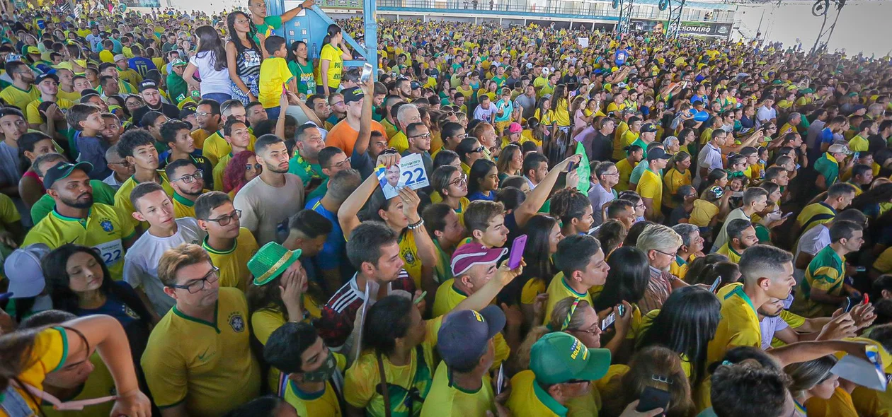 Apoiadores do presidente no Atlantic City