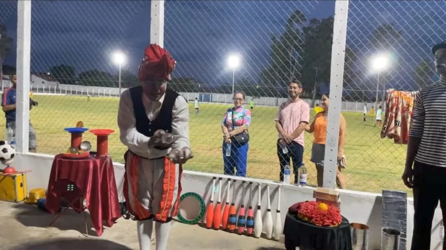 Apresentação durante a final da primeira edição da Copa Infantil