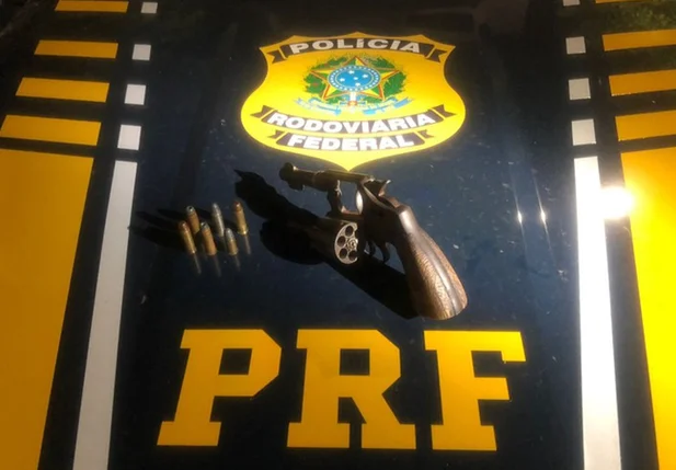 Arma apreendida pela PRF