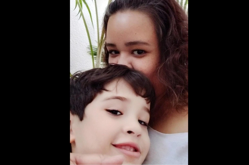 Astrid Lages e o filho