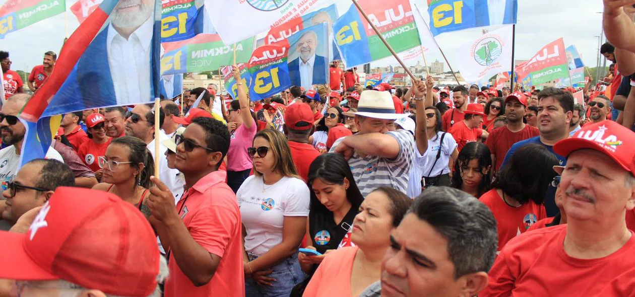 Ato aconteceu na ponte da Amizade