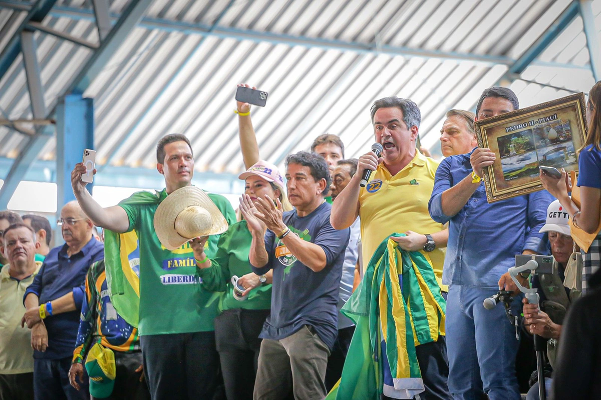 Ato com apoiadores de Bolsonaro