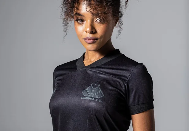 Camisa especial contra o racismo