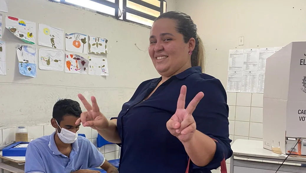 Candidata Ravenna castro, durante votação