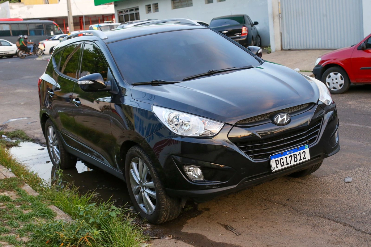 Carro clonado estava em posso do ex-prefeito Inocêncio Leal