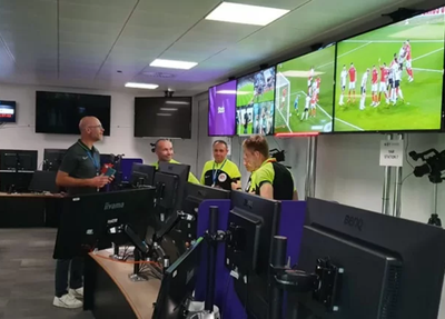 Central do VAR inglês antes de uma rodada da Premier League