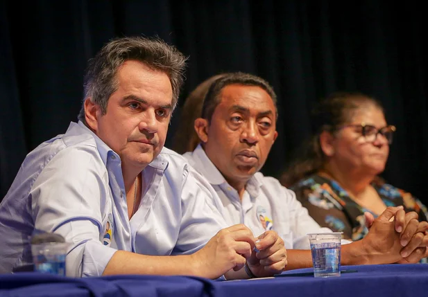 Ciro Nogueira ao lado de Joel Rodrigues