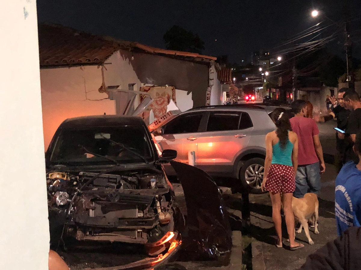Colisão entre veículos na Piçarreira I
