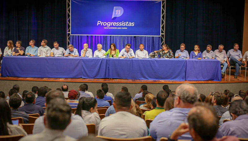 Composição da mesa de honra