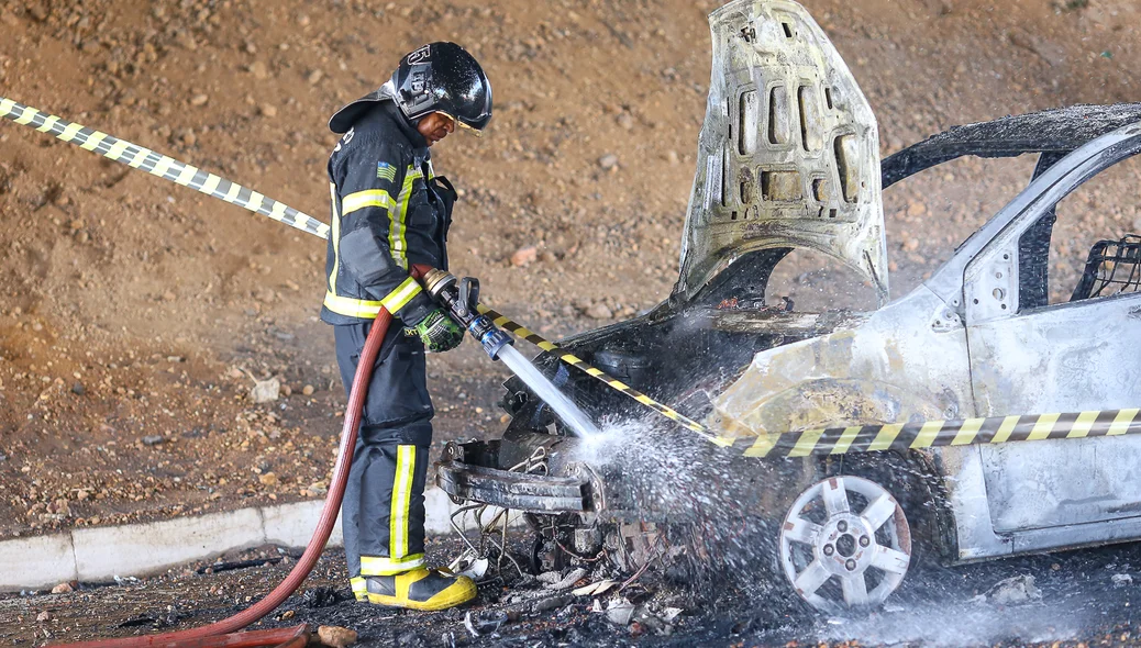 Corpo de bombeiros foi acionado