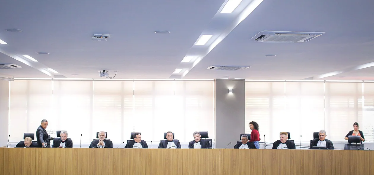 Desembargadores realizão eleição por aclamação no Tribunal de Justiça