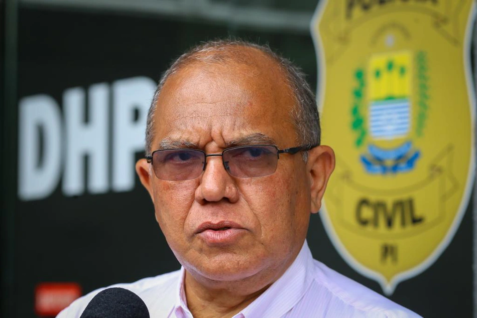 Diretor do DHPP, delegado Barêtta