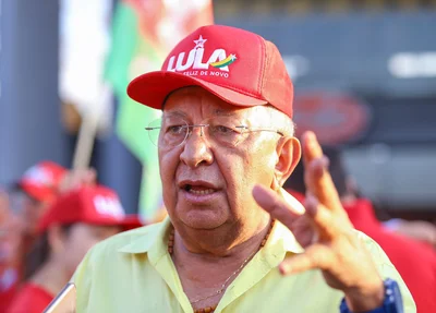 Dr. Pessoa participa de carreata pró-Lula em Teresina