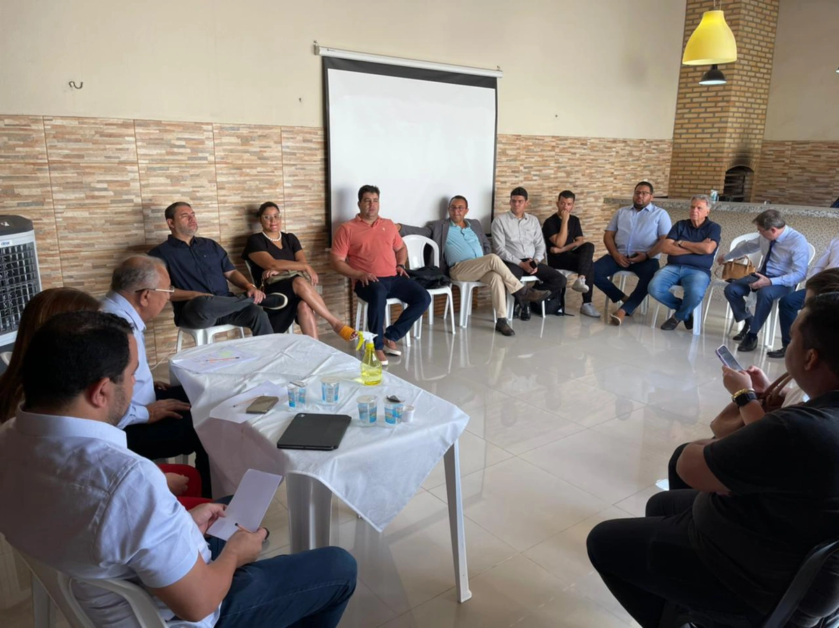 Dr. Pessoa reúne secretariado para reforçar apoio a Lula