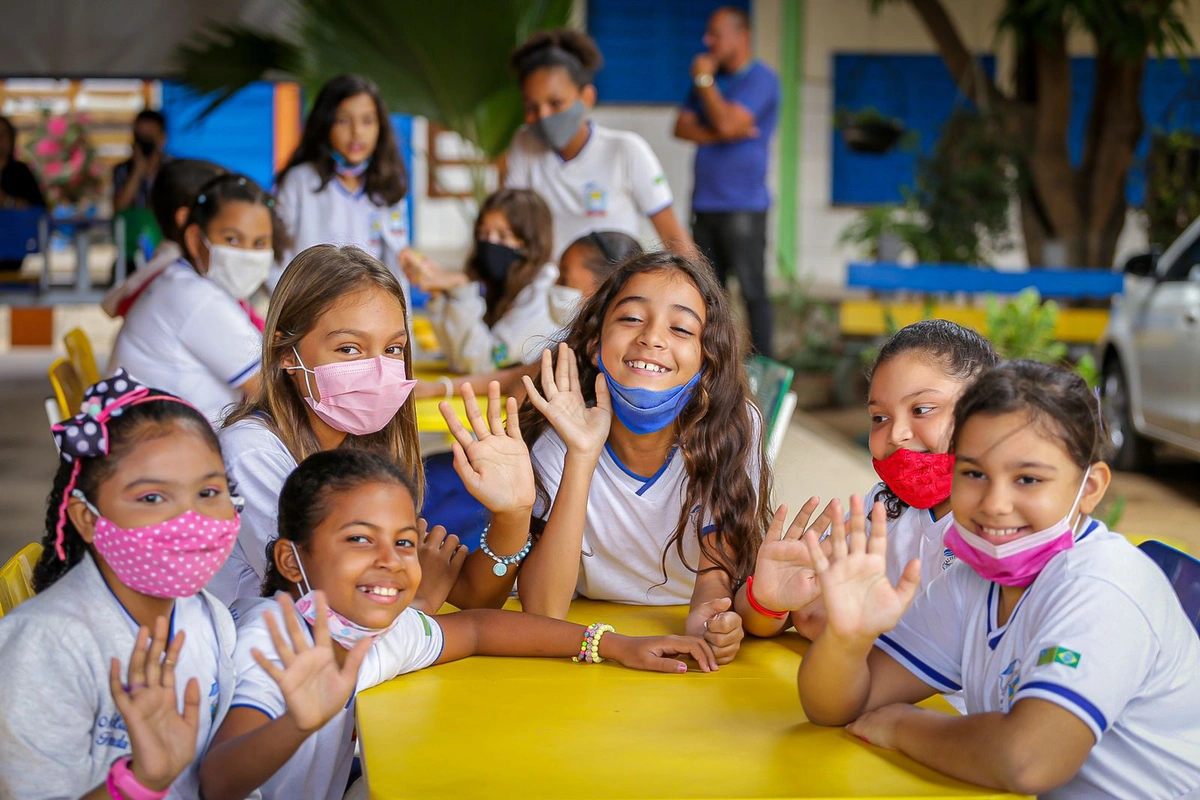 Escola Jornalista Emílio Falcão