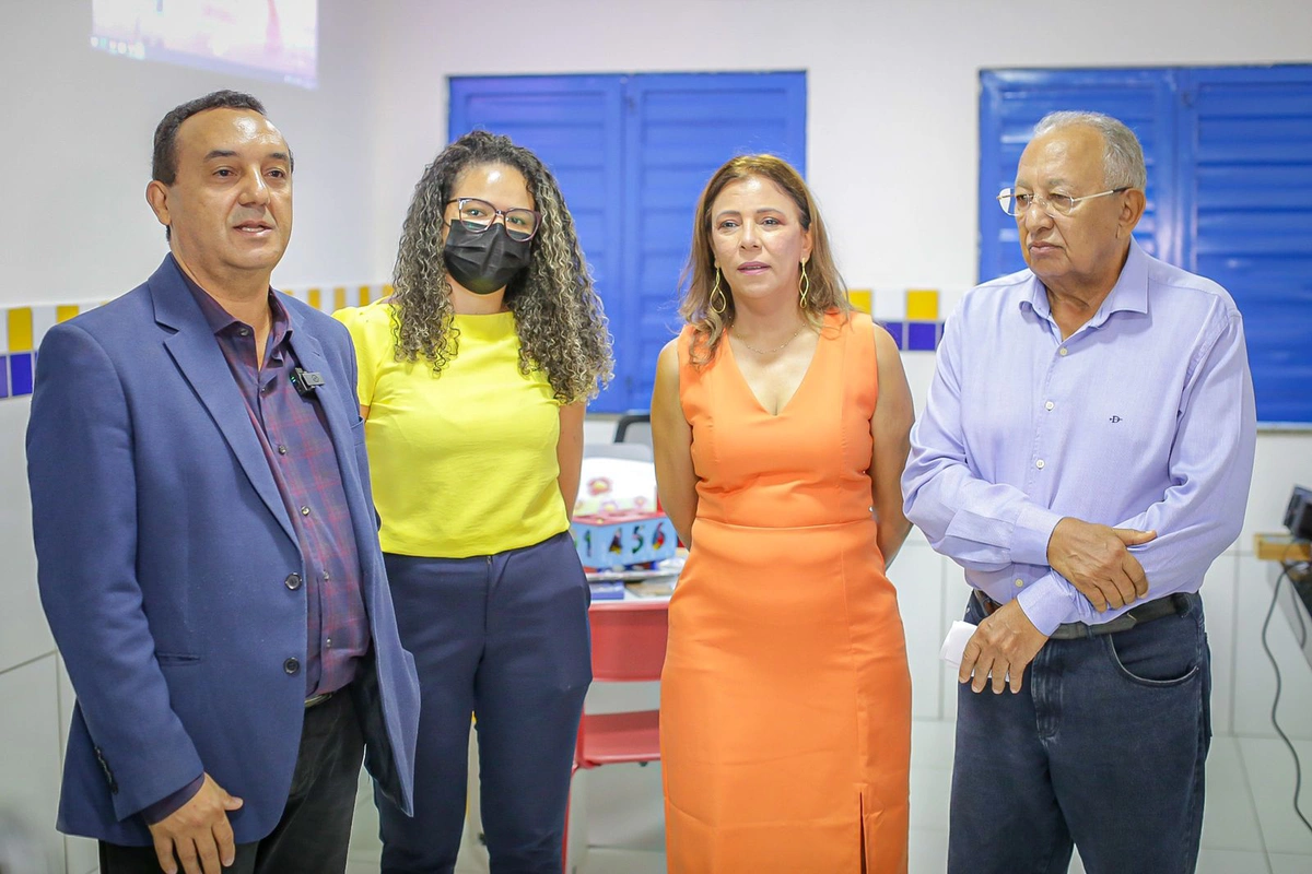 Escola Jornalista Emílio Falcão