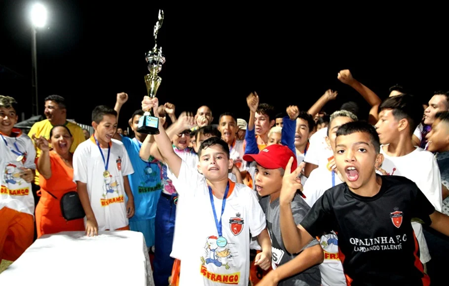 Escola Monsenhor Lotário é a campeã da Copa Infantil Pedrossegundense de Futebol