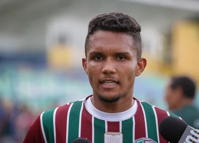 Fagner, zagueiro do fluminense sub 20