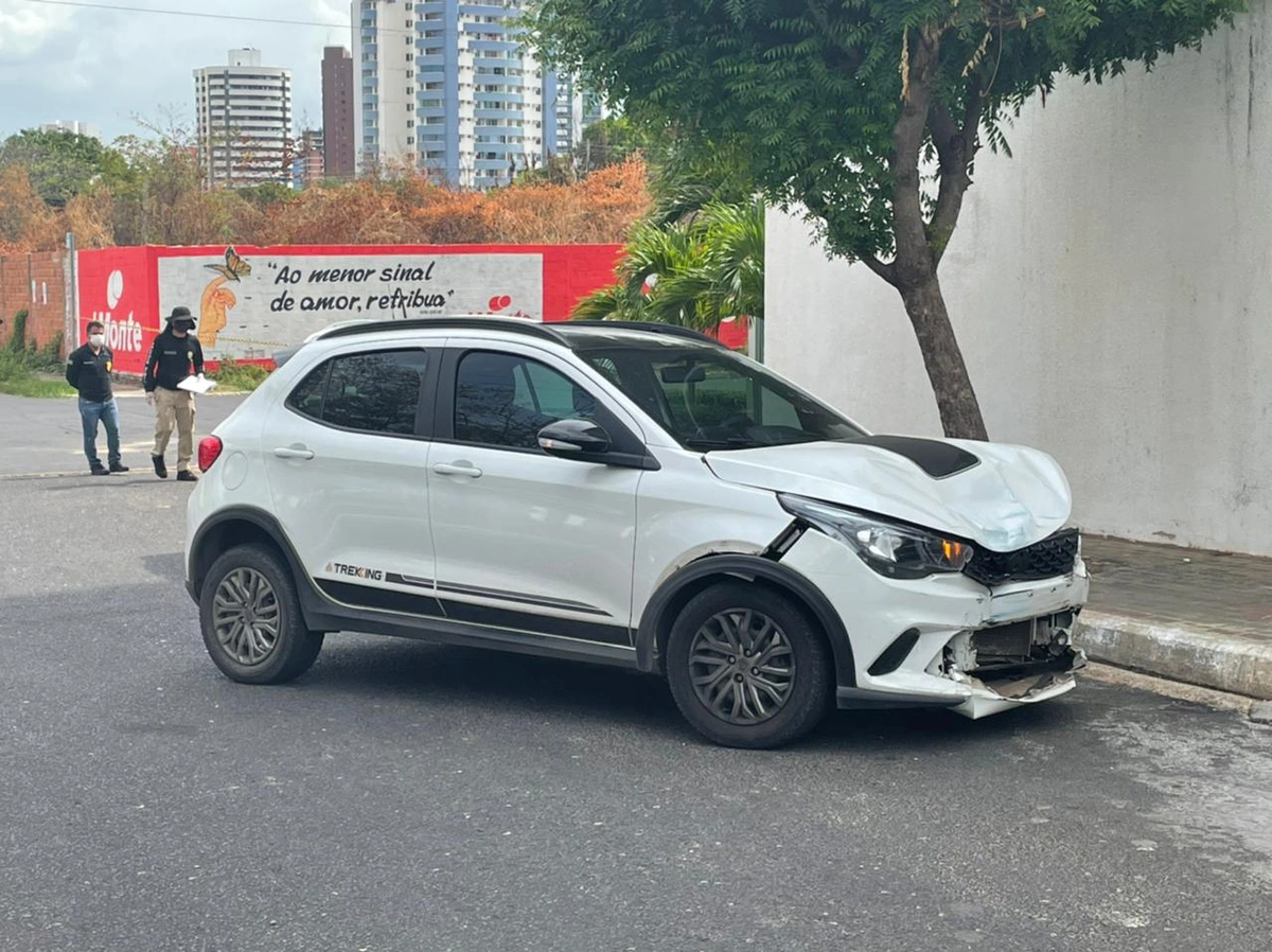Fiat Argo envolvido no acidente