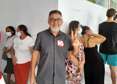 Geraldo Carvalho em sua seção eleitoral