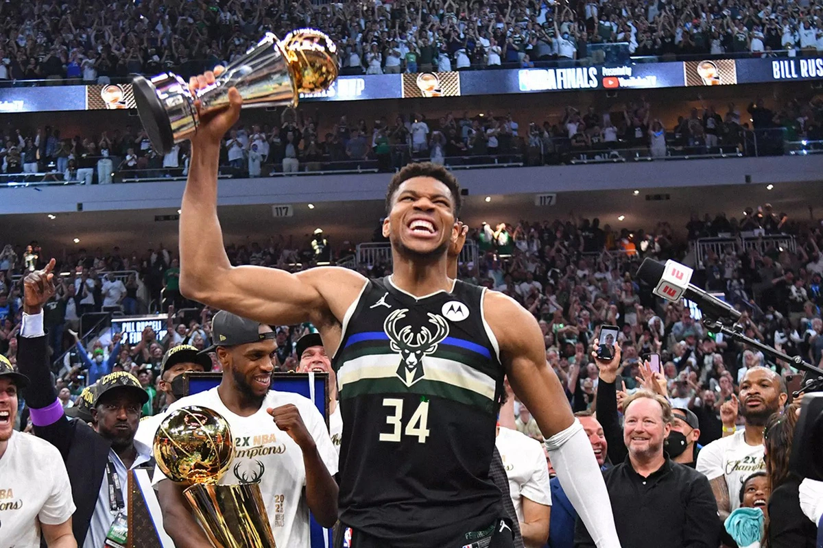 Giannis Antetokounmpo, atleta da NBA