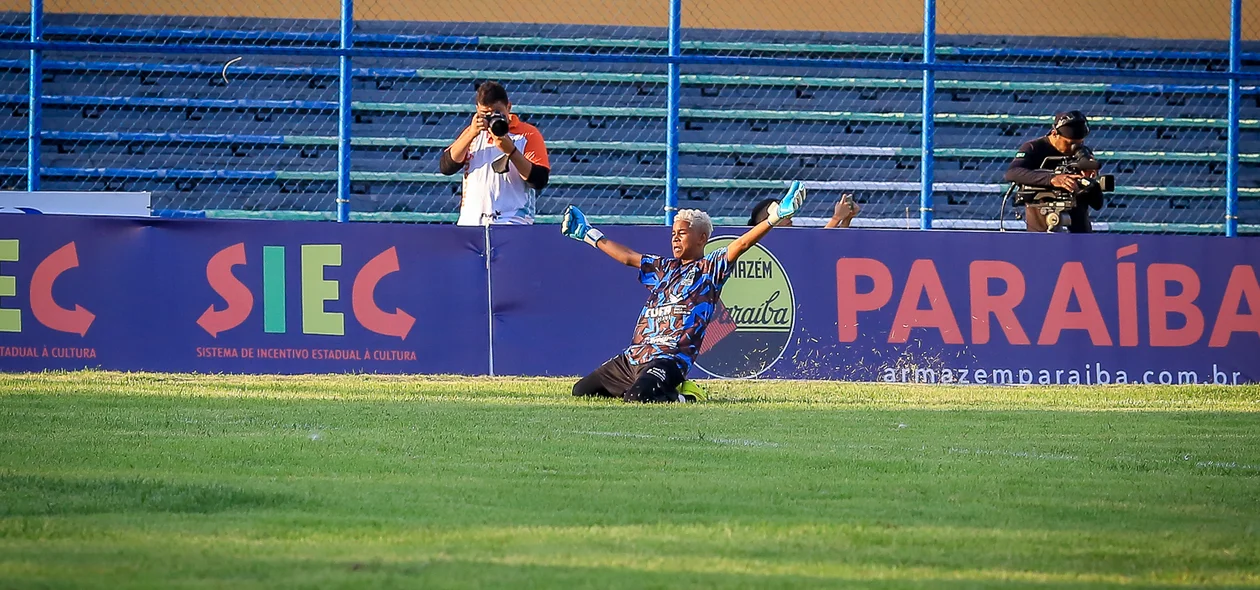 Goleiro do Risoleta Neves