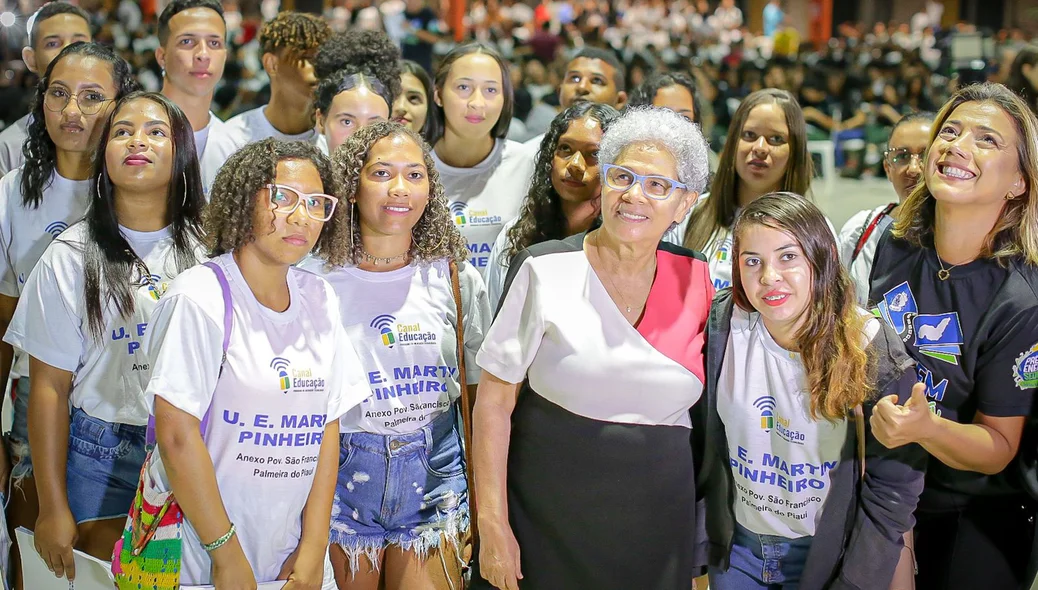 Governadora participa de revisão do Pré-Enem Seduc no Teresina Hall