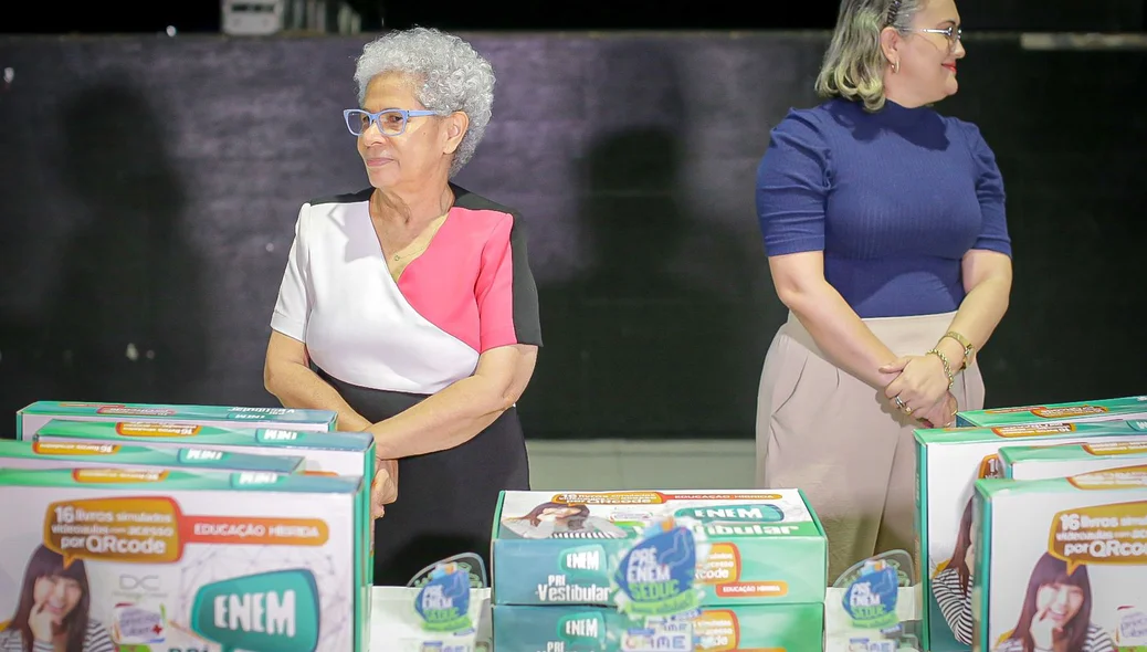 Governadora Regina Sousa esteve presente na revisão
