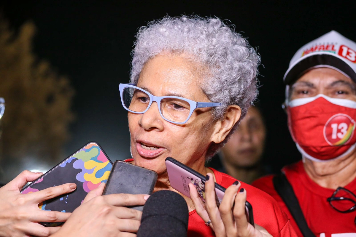 Governadora Regina Sousa