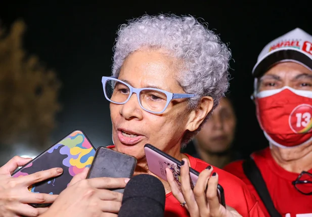 Governadora Regina Sousa