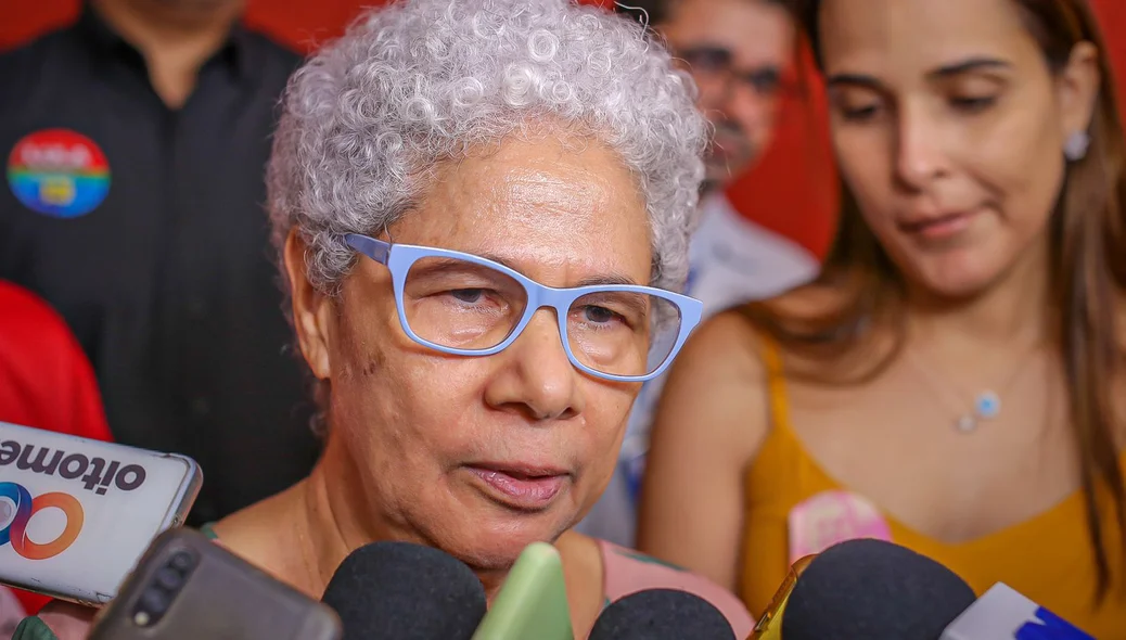 Governadora Regina Sousa