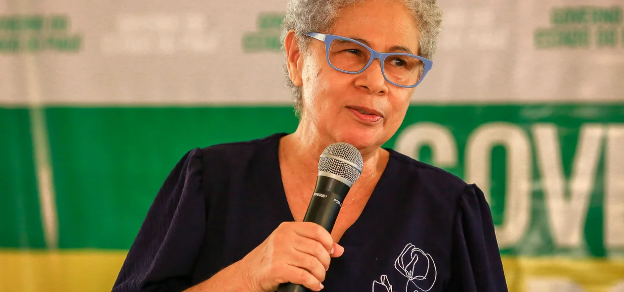 Governadora Regina Sousa
