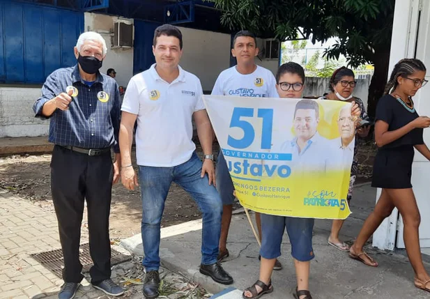 Gustavo Henrique votou na zona norte de Teresina