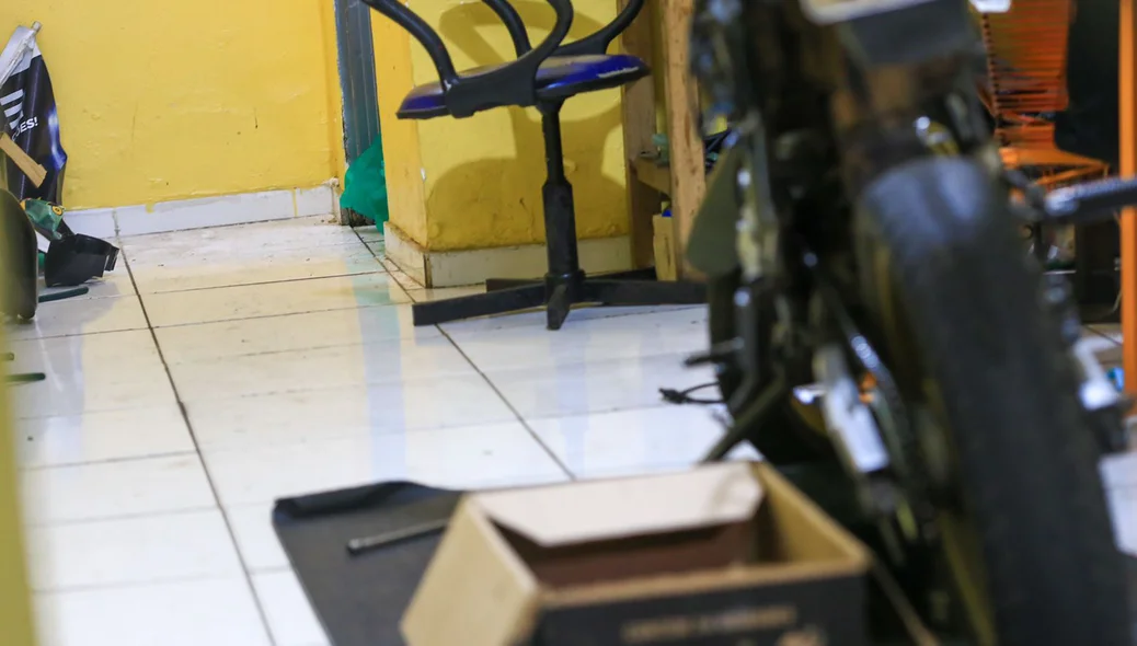 Homem caiu morto no banheiro da oficina