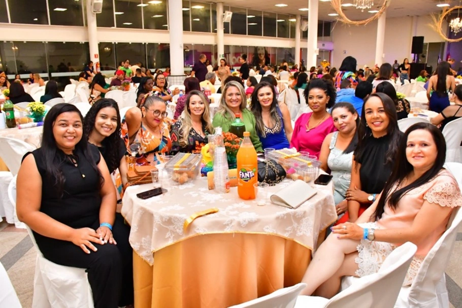 Homenagem a estes importantes profissionais comemorado no dia 15 de outubro ( Dia dos Professores)