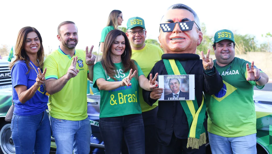 Iracema Portella e mais apoiadores de Bolsonaro