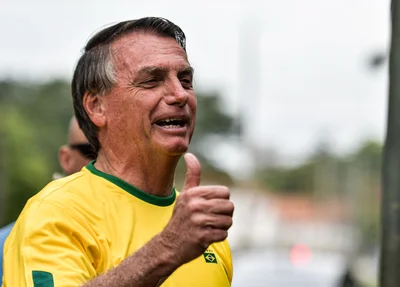 Jair Bolsonaro vota no Rio de Janeiro