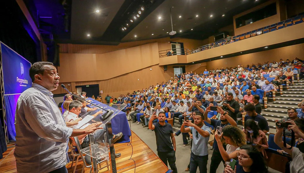 Joel Rodrigues discursa