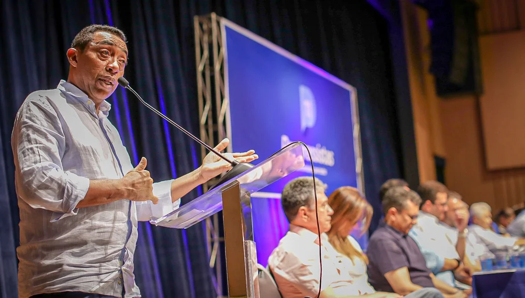 Joel Rodrigues discursando