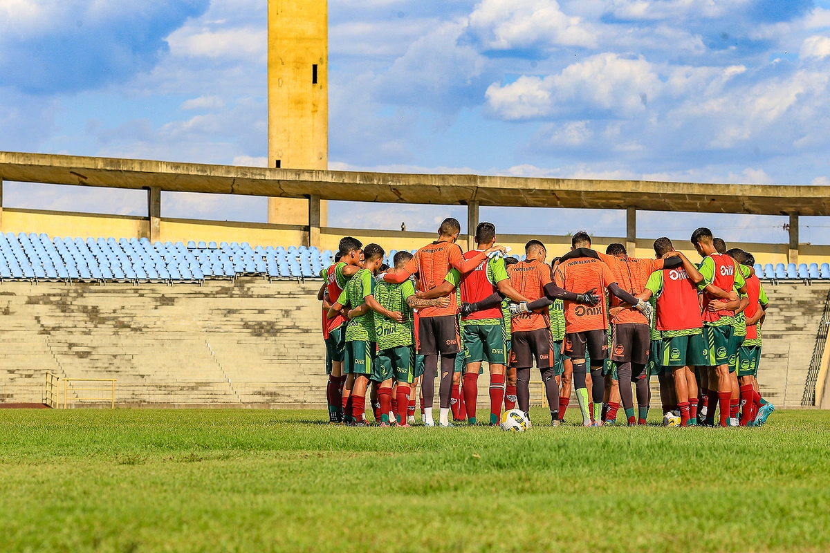 Jogadores do Fluminense-PI sub-20 reunidos