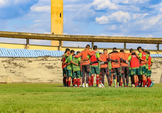 Jogadores do Fluminense-PI sub-20 reunidos