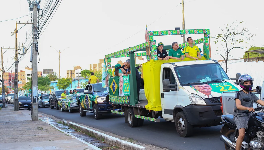 Lideranças políticas participaram da carreata
