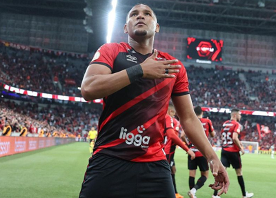 Matheus Felipe, zagueiro do Athletico-PR