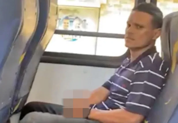 Michael dos Santos é preso por se masturbar em frente a uma garota dentro de ônibus no RJ
