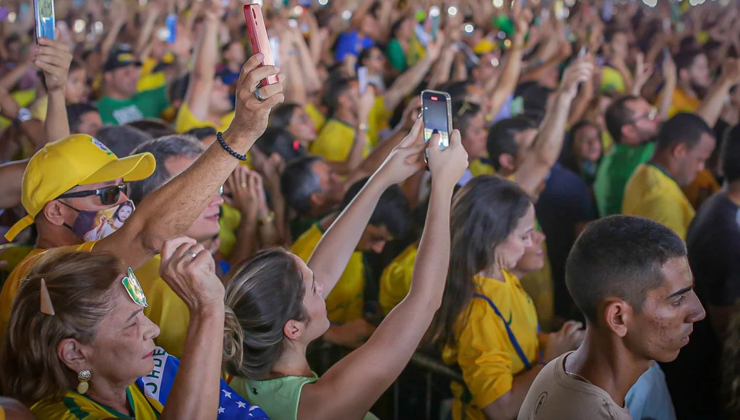 Milhares de eleitores no evento