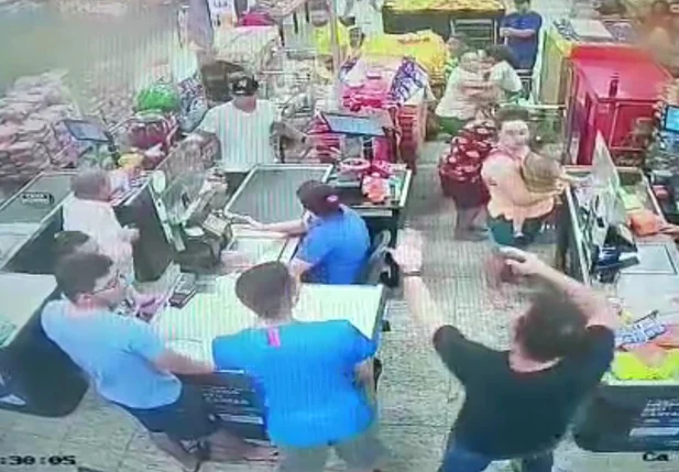 Momento em que o ex-PM é preso