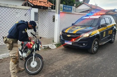Moto apreendida pela PRF em Barão de Grajaú