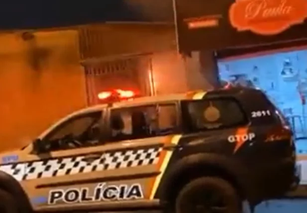 Mulher incendeia casa com seu marido e filhos dentro do imóvel, no Distrito Federal