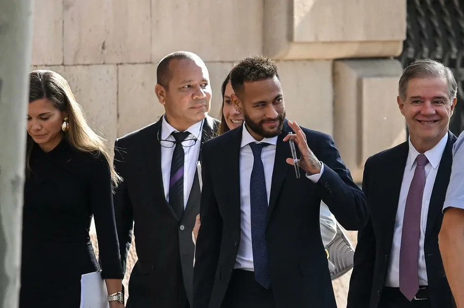 Neymar se livra de acusações sobre fraude de transferência
